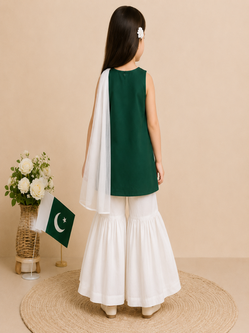 Azadi Collection | Girls Green Sleeveless 3 Piece Suit