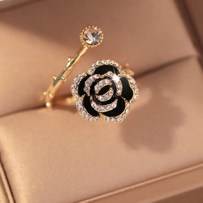 Black Flower Gold - Ring