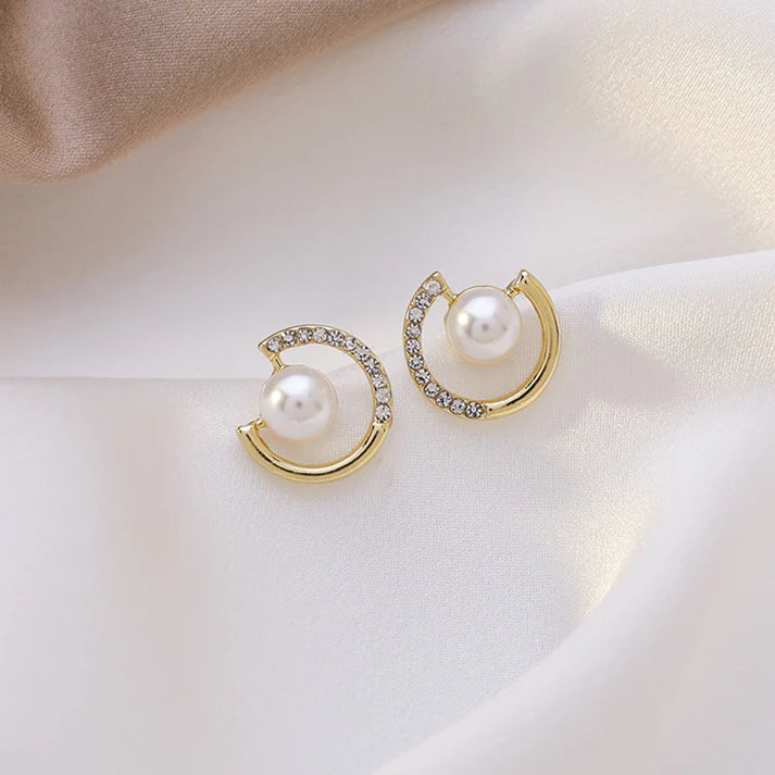 Pearl & Diamond Circle - Earring