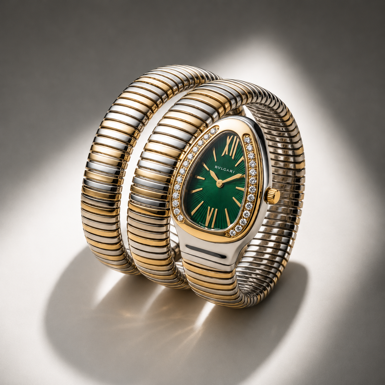 Luxury Gold Serpentine Bracelet Watch for Women
